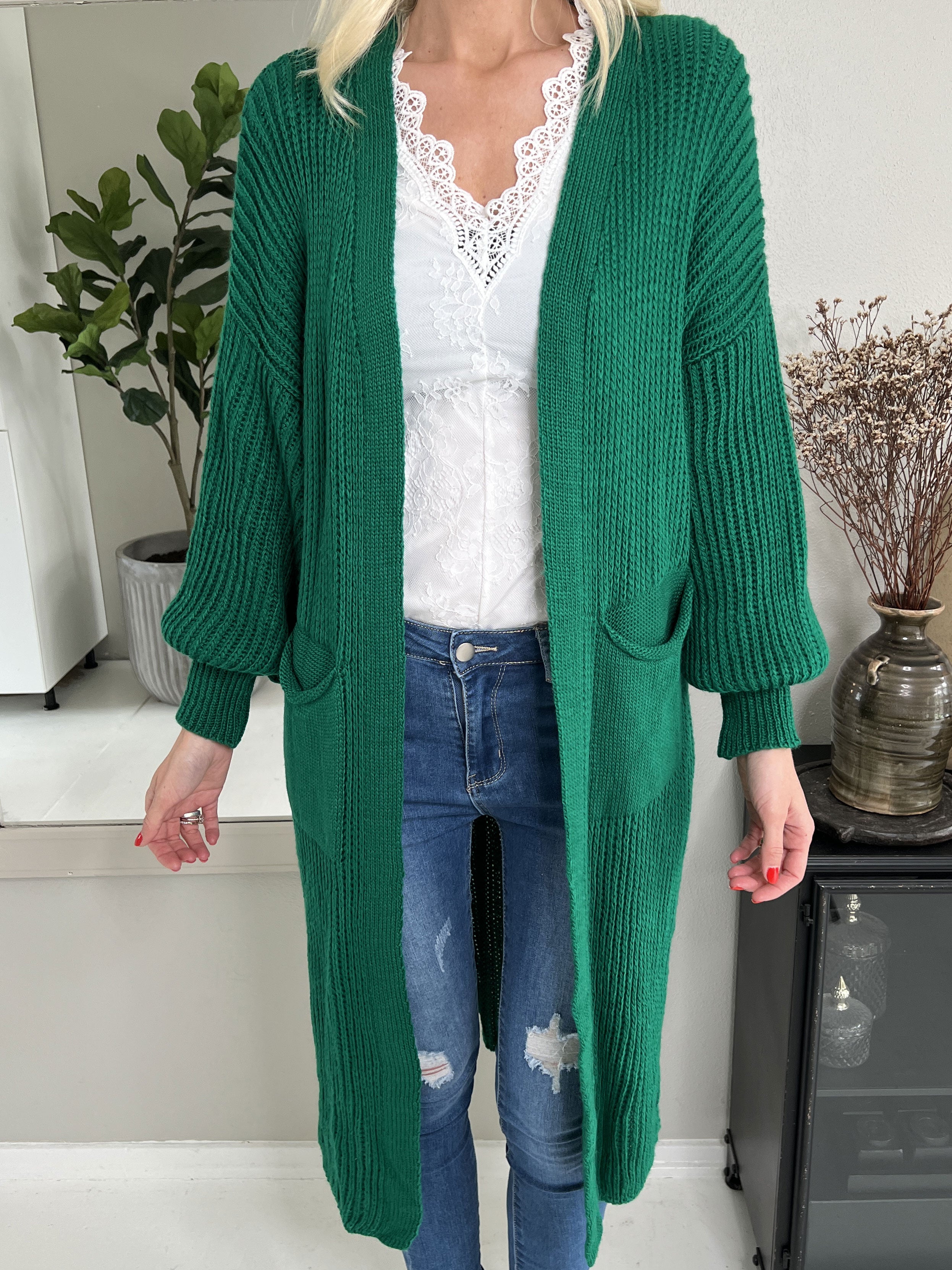 Sally - Strik cardigan med ballonærmer